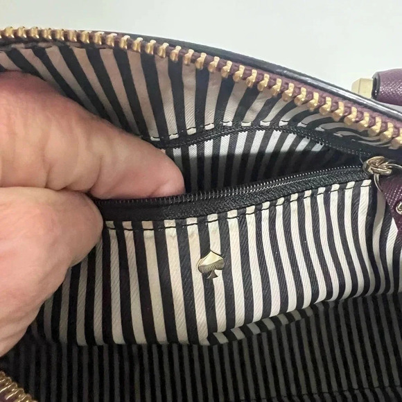 Kate Spade Perforated Cameron Street Burgandy Barrel Pocketbook & Billfold - Picture 12 of 16